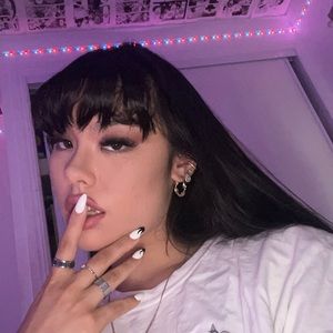 Meet your Posher, Ami